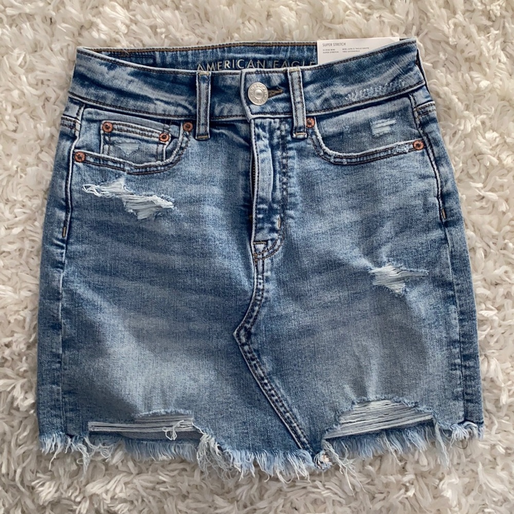 American Eagle jean skirt *TAGS STILL ATTACHED*